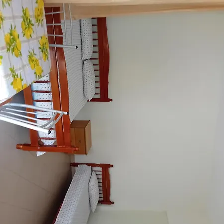 דירה Fotula's House 4 *