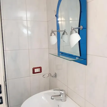 Fotula's House 4 דירה *
