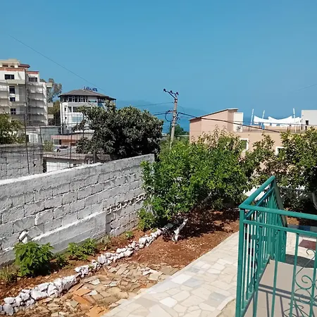 Fotula's House 4 *